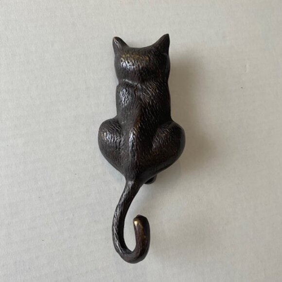 Solid Brass Cat Door knocker. Brand New with hanging hardware - Picture 2 of 8